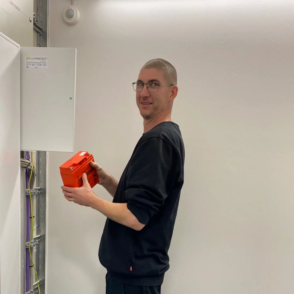 Sean Freitag über seine Aufgaben als Installations- und Servicetechniker bei PLANPROTECT